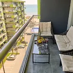 Sea Shore - N Pools شقة