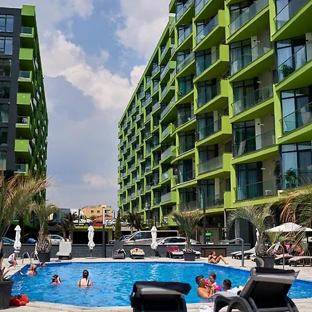 Sea Shore - N Pools Apartment *