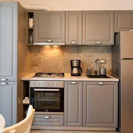 Sea Shore - N Pools *