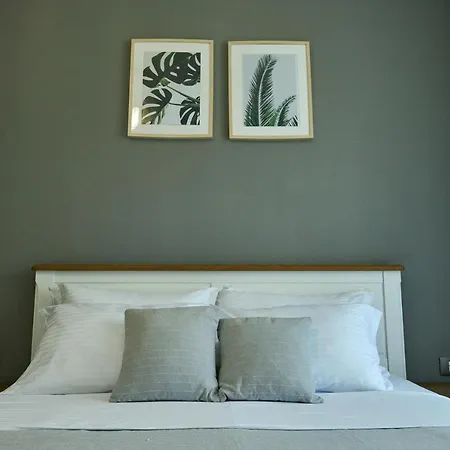 Sea Shore - N Pools מאמאיה